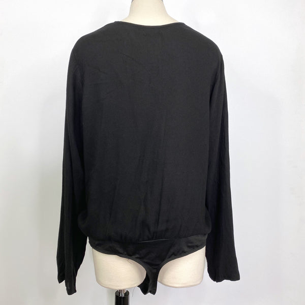 love, fire NWT Black Surplice V Neck Long Sleeve Bodysuit