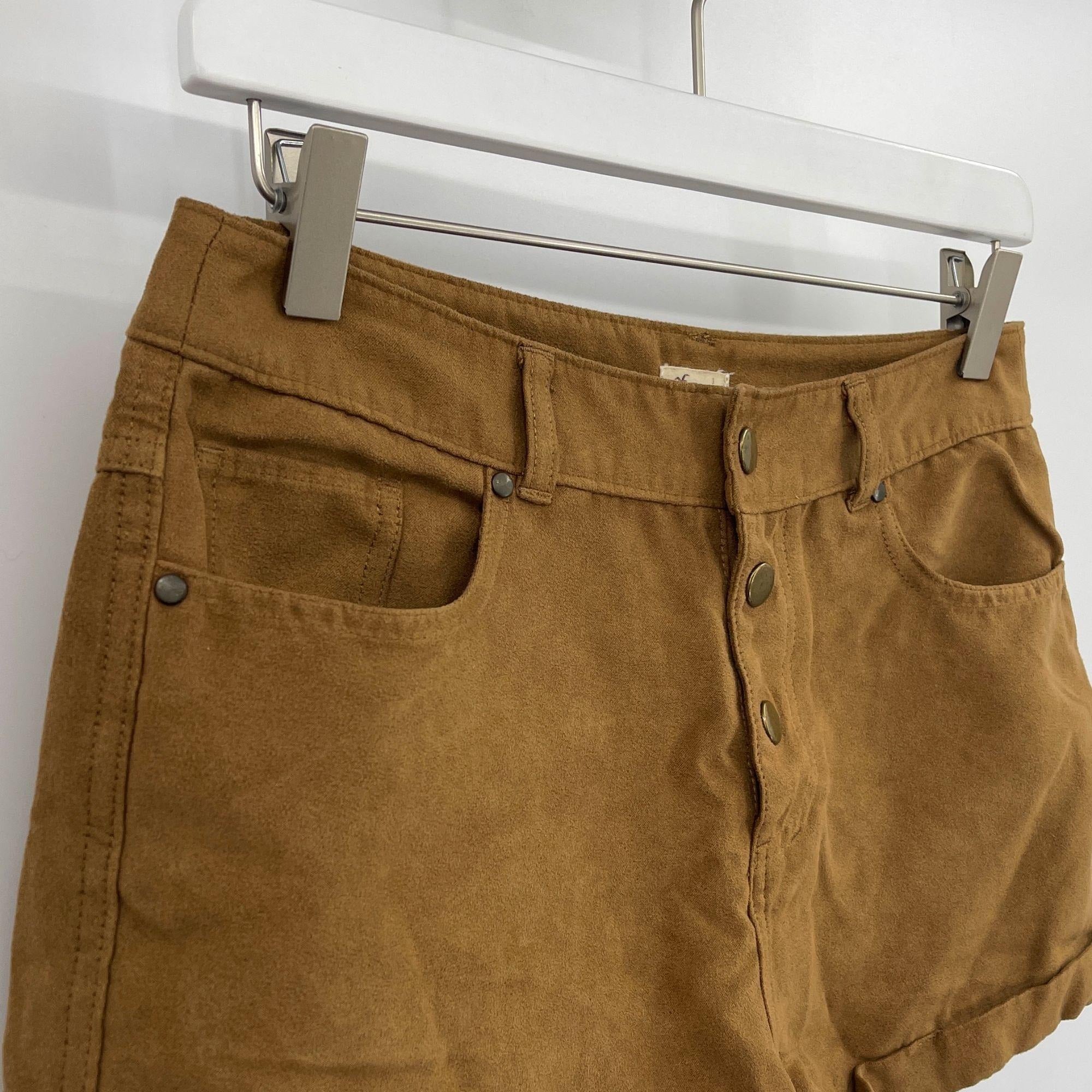 Hollister Tan Faux Suede Cuffed Button Fly Shorts – The Daily Thrift